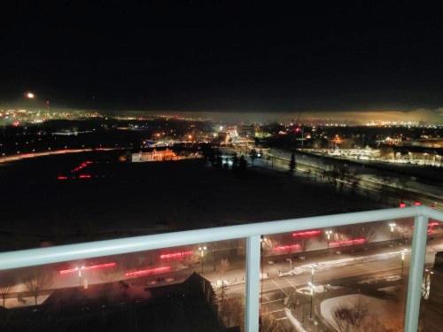 Furnished 1 Bedroom In East Village By Signature Suites Ltd Calgary Luaran gambar